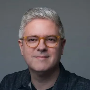 Rubens Pertecarrari, médico